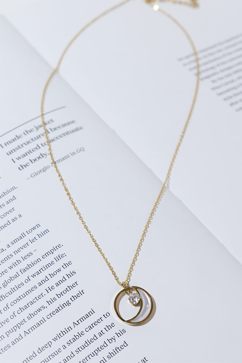 GOLD PLATED MOONLIGHT NECKLACE