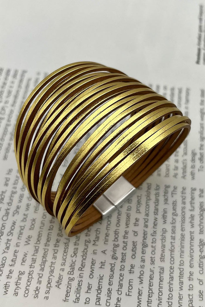 LEATHER BRACELET - GOLD TONE