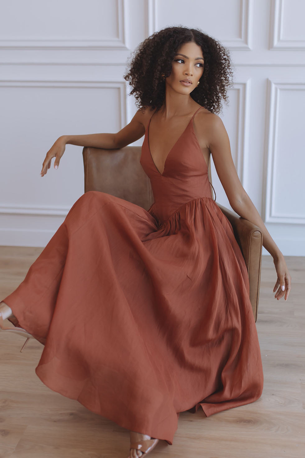 ARLETHA HALTER MAXI DRESS - BURNT COPPER CHIC LE FRIQUE - USA ARLETHA HALTER MAXI DRESS - BURNT COPPER CHIC LE FRIQUE - USA