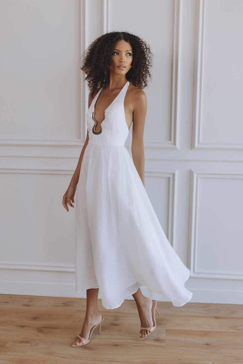 CAVARLY RAMIE HALTER DRESS - IVORY CHIC LE FRIQUE - USA CAVARLY RAMIE HALTER DRESS - IVORY CHIC LE FRIQUE - USA