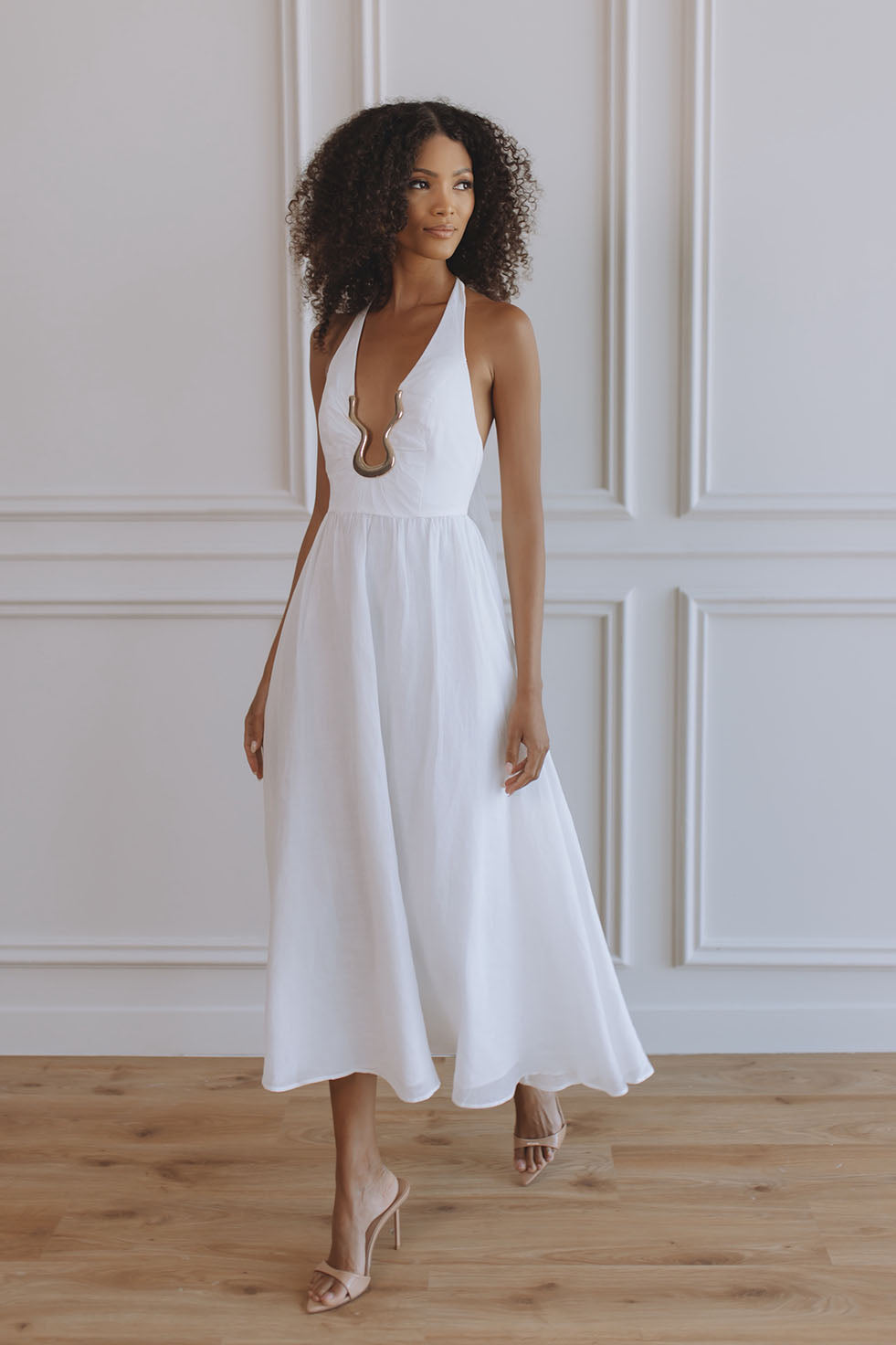 CAVARLY RAMIE HALTER DRESS - IVORY CHIC LE FRIQUE - USA CAVARLY RAMIE HALTER DRESS - IVORY CHIC LE FRIQUE - USA