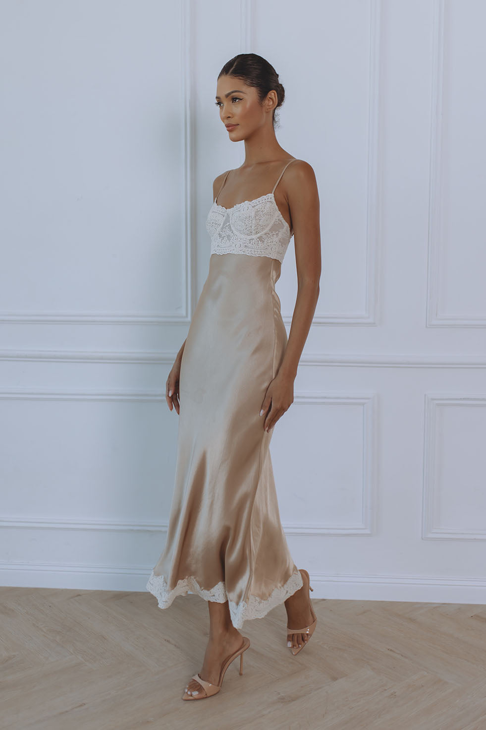 TZARIANA SATIN LACE MIDI DRESS - GOLDEN CHIC LE FRIQUE - USA TZARIANA SATIN LACE MIDI DRESS - GOLDEN CHIC LE FRIQUE - USA