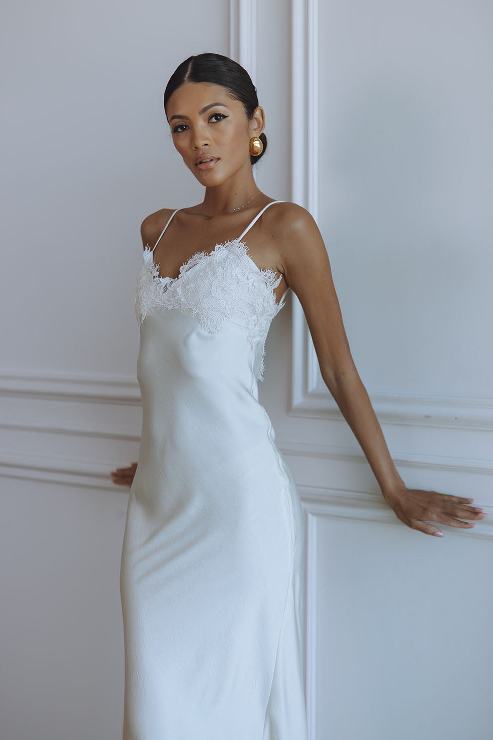 ELISAN LACE SATIN MAXI DRESS - IVORY - XS ELISAN LACE SATIN MAXI DRESS - IVORY - XS